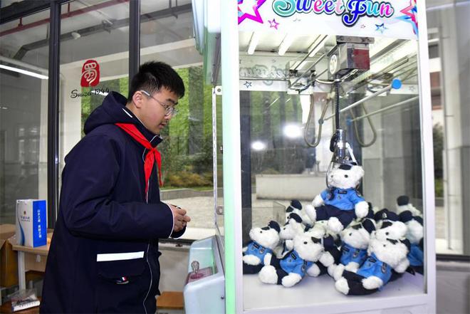 课堂”普法进校园以“小”课堂解锁“大”安全j9九游真人游戏第一品牌江北公安“江小警云(图7)