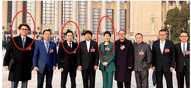 两会就又获“新身份”网友：当仁不让j9国际厉害！48岁靳东刚参加完(图9)