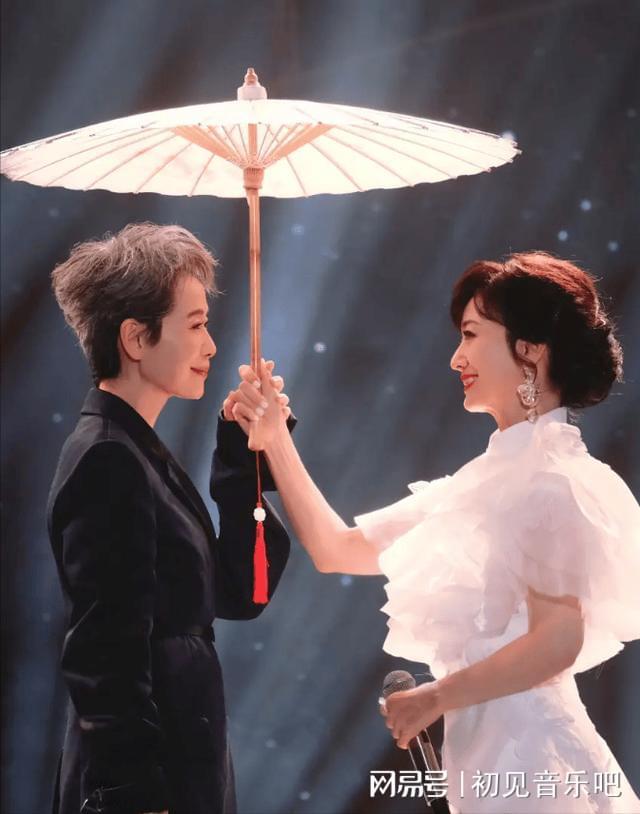 子许仙30年后撒糖竟藏惊天秘密ag九游会登录神仙售后！白娘(图6)